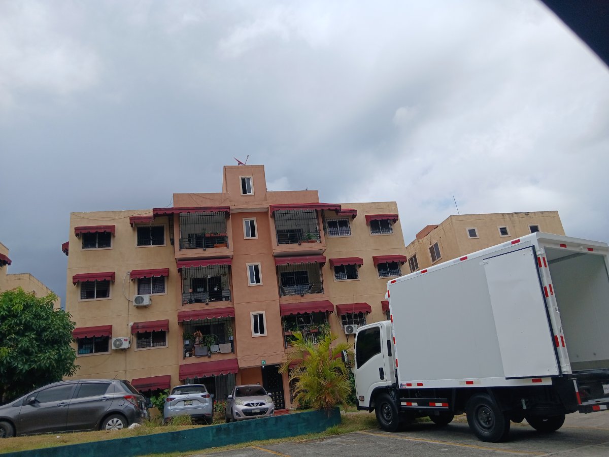 E21-401 BBB BUENO BONITO Y BAR