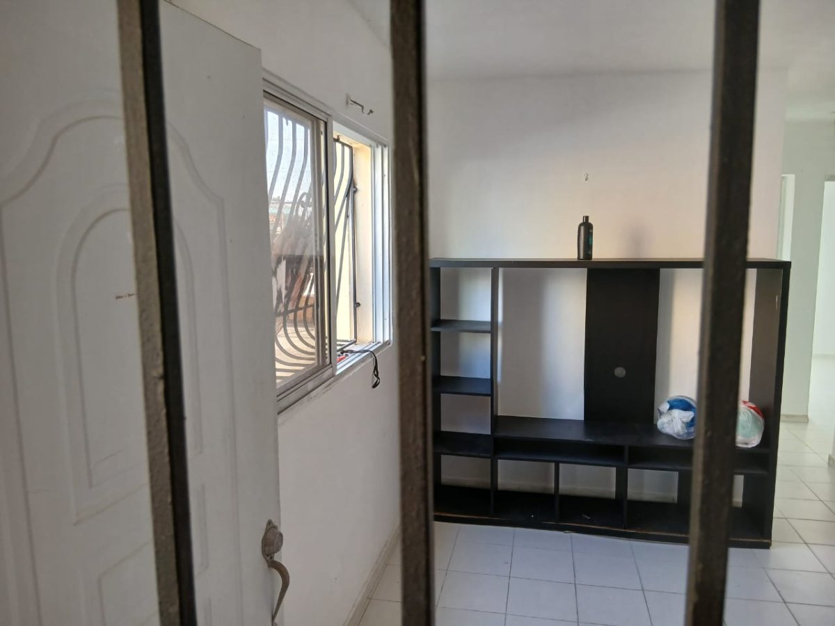 APTO 1ER PISO AMPLIO Y COMODO