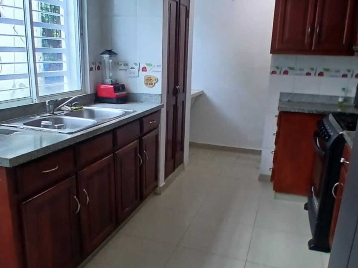 APT0 4TO PISO COMODO Y AMPLIO